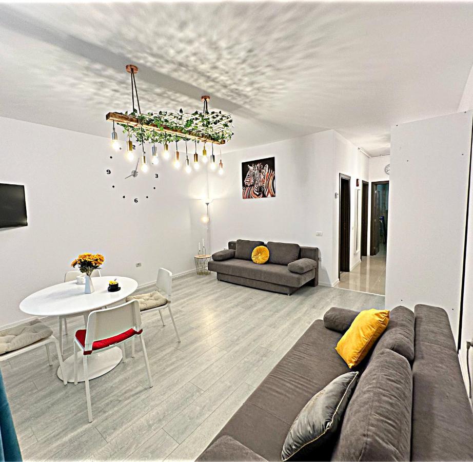Hezo Sunshine Studio And Apartment Năvodari Extérieur photo